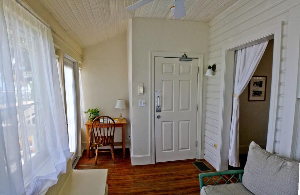 Night Swan Intracoastal Bed & Breakfast New Smyrna Beach Exterior foto